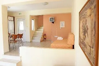 Apartment Niriides *