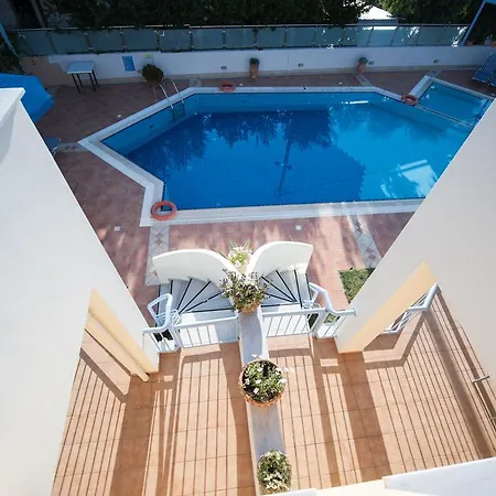 Apartment Niriides *