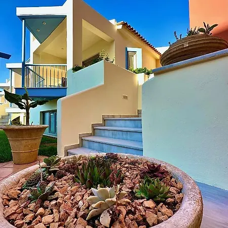 Apartment Niriides *
